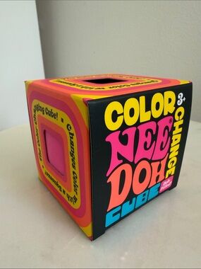 Needoh Color Change Cube - Pink